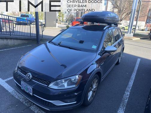 2017 Volkswagen Golf Alltrack TSI S