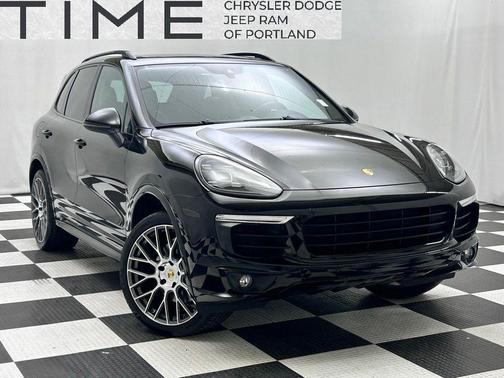 Black 2016 Porsche Cayenne Cayenne S E-Hybrid