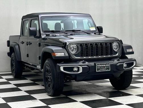 2026 Jeep Gladiator Sport