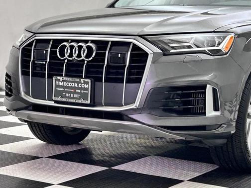 2023 Audi Q7 55 Premium Plus