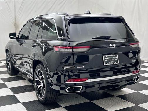 2023 Jeep Grand Cherokee Summit