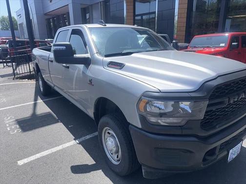 2024 RAM 2500 Tradesman Crew Cab 4x4 8' Box