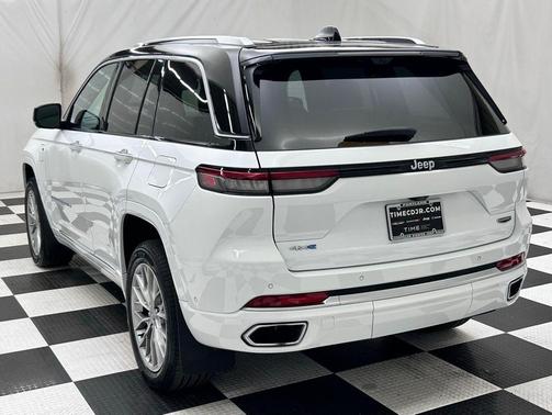 Bright White Clearcoat 2022 Jeep Grand Cherokee 4xe Summit