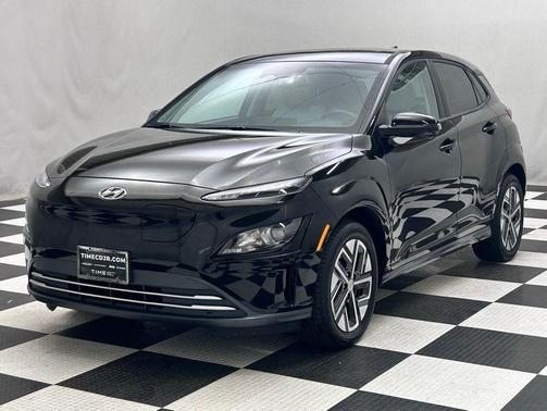 Abyss Black Pearl 2023 Hyundai KONA EV SEL
