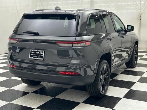 2025 Jeep Grand Cherokee Altitude