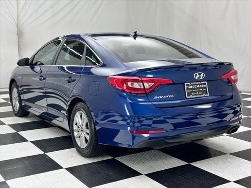 2017 Hyundai SONATA SE