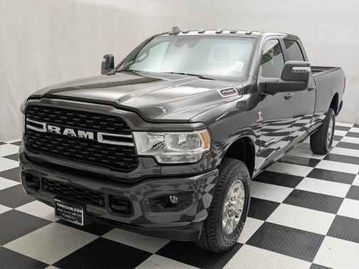 2024 RAM 2500 Big Horn Crew Cab 4x4 8' Box