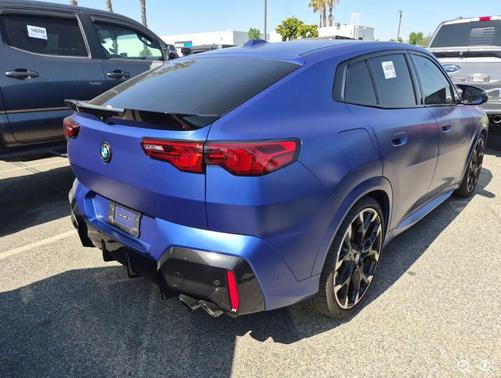 Frozen Portimao Blue II Metallic 2024 BMW X2 M35i