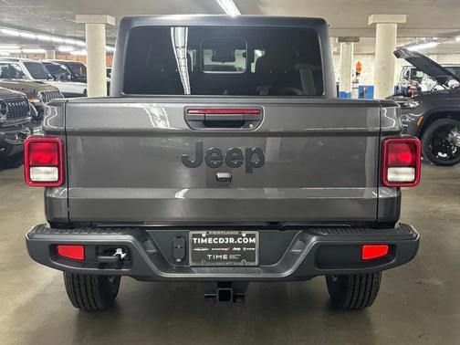 2025 Jeep Gladiator Sport S