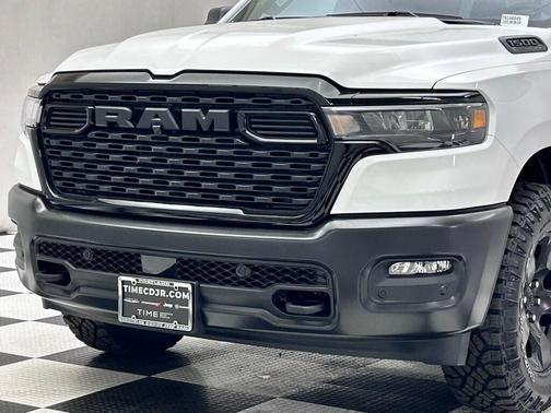 2026 RAM 1500 Warlock Crew Cab 4x4 5'7' Box
