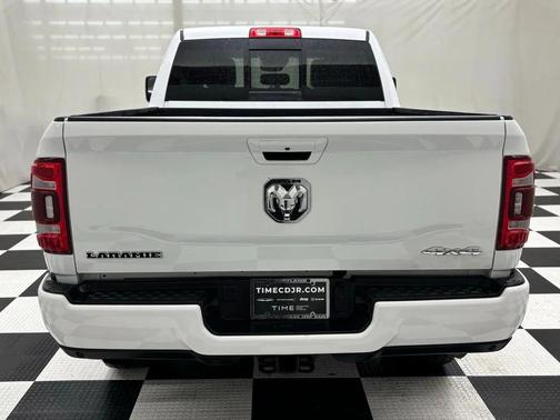 2024 RAM 2500 Laramie Crew Cab 4x4 6'4' Box