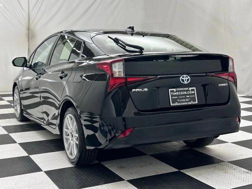 2020 Toyota Prius L