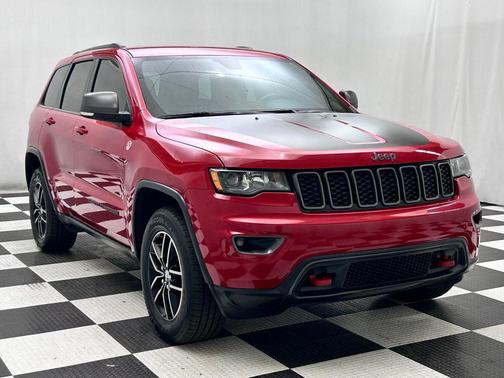 Redline 2 Coat Pearl 2017 Jeep Grand Cherokee Trailhawk