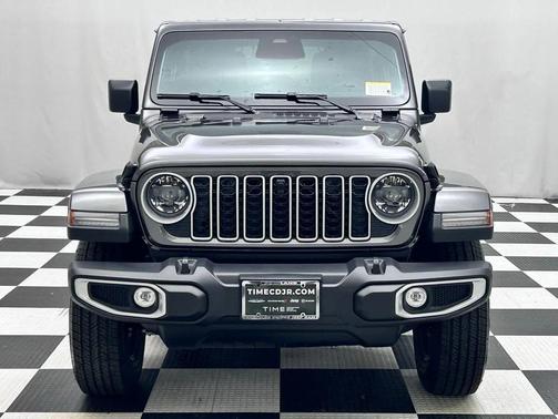 2026 Jeep Wrangler 4-Door Sahara 4x4