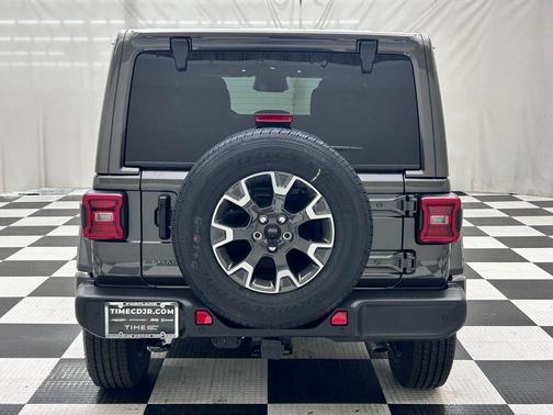 2026 Jeep Wrangler 4-Door Sahara 4x4