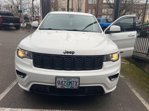 2021 Jeep Grand Cherokee Laredo