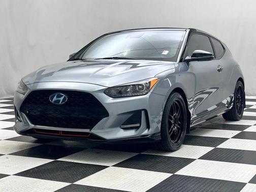 2020 Hyundai Veloster Base