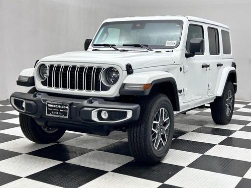 2025 Jeep Wrangler 4-Door Sahara 4x4