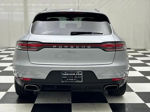2021 Porsche Macan Base