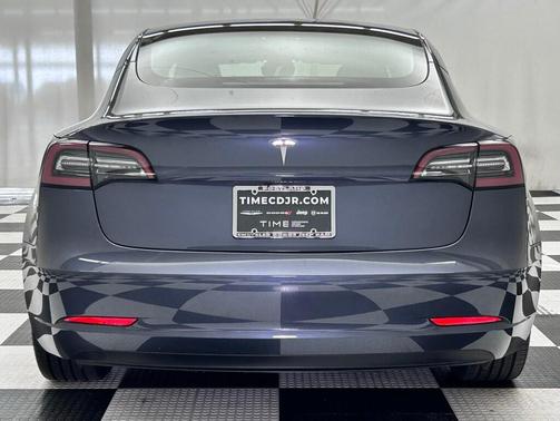 2023 Tesla Model 3 Standard Range
