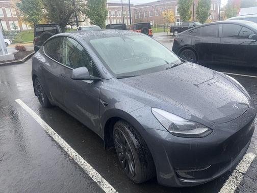 2023 Tesla Model Y Long Range Dual Motor All-Wheel Drive
