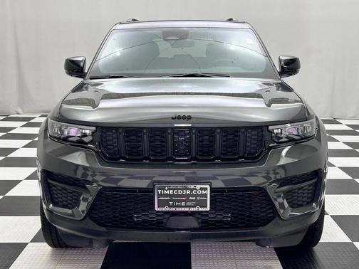 2025 Jeep Grand Cherokee Altitude