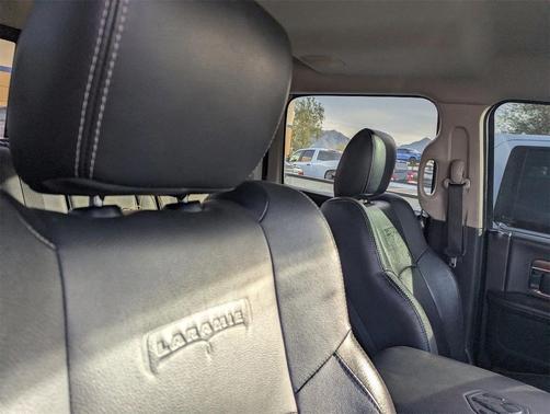 2017 RAM 2500 Laramie Crew Cab 4x4 6'4' Box