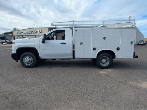 2026 Chevrolet Silverado 3500 WT