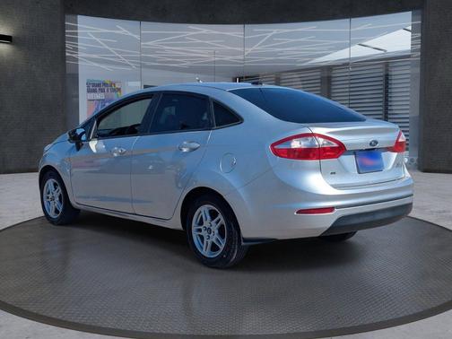Ingot Silver Metallic 2019 Ford Fiesta SE