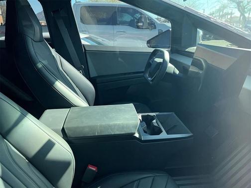 2024 Tesla Cybertruck All-Wheel Drive