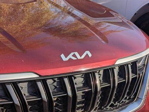 2023 Kia Carnival LX