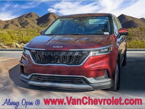 2023 Kia Carnival LX