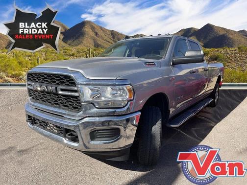 2020 RAM 3500 Tradesman Crew Cab 4x4 8' Box