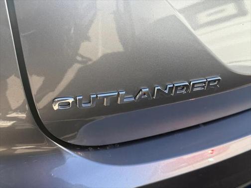 2023 Mitsubishi Outlander SEL 2.5 2WD