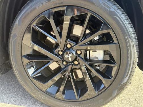 2023 Mitsubishi Outlander SEL 2.5 2WD