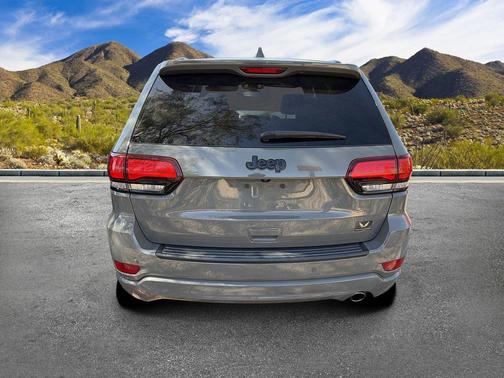 Sting-Gray Clearcoat 2020 Jeep Grand Cherokee Altitude