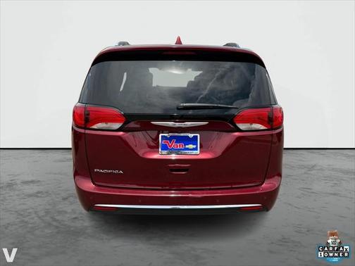 2020 Chrysler Pacifica Touring-L Plus