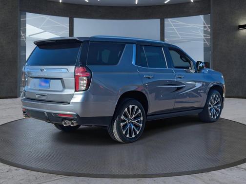 2022 Chevrolet Tahoe 4WD High Country