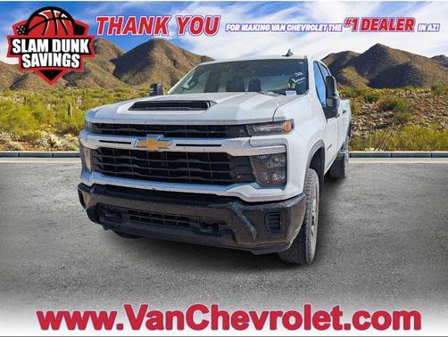 Summit White 2025 Chevrolet Silverado 2500 Custom