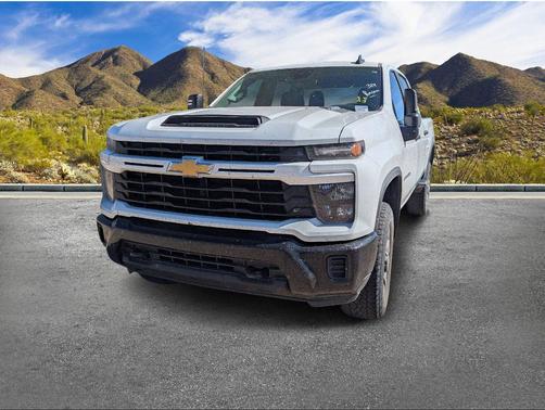 Summit White 2025 Chevrolet Silverado 2500 Custom