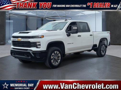 Summit White 2025 Chevrolet Silverado 2500 Custom