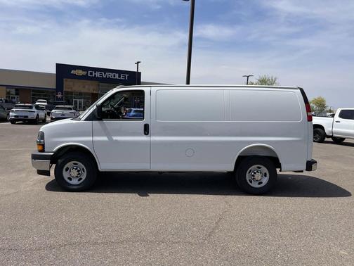 2026 Chevrolet Express 2500 2500 Regular Wheelbase, WT, RWD