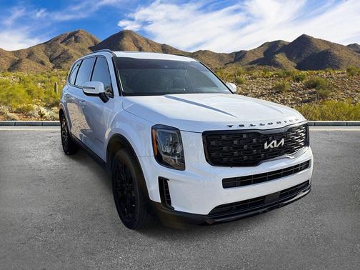 Glacial White Pearl 2022 Kia Telluride EX