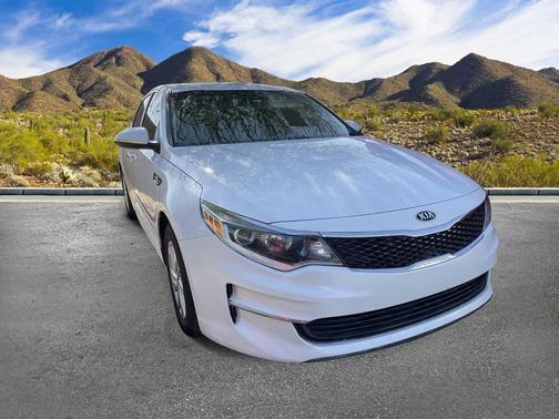 Snow White Pearl 2016 Kia Optima LX