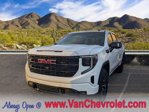 2025 GMC Sierra 1500 Elevation