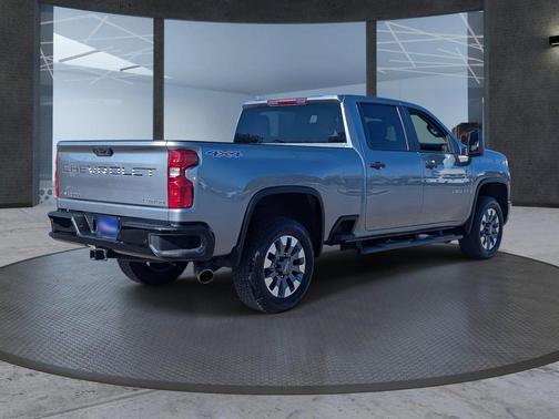 2025 Chevrolet Silverado 2500 Custom