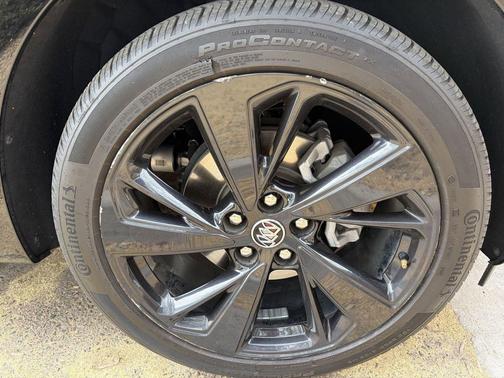 Ebony Twilight Metallic 2023 Buick Envision Essence AWD