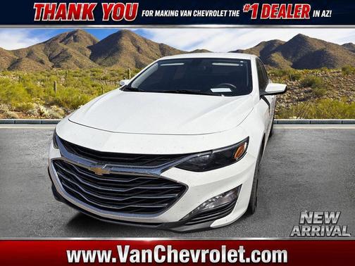 Summit White 2022 Chevrolet Malibu FWD LT