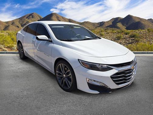 Summit White 2022 Chevrolet Malibu FWD LT