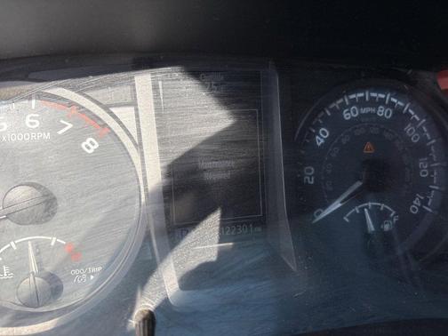 2016 Toyota Tacoma SR